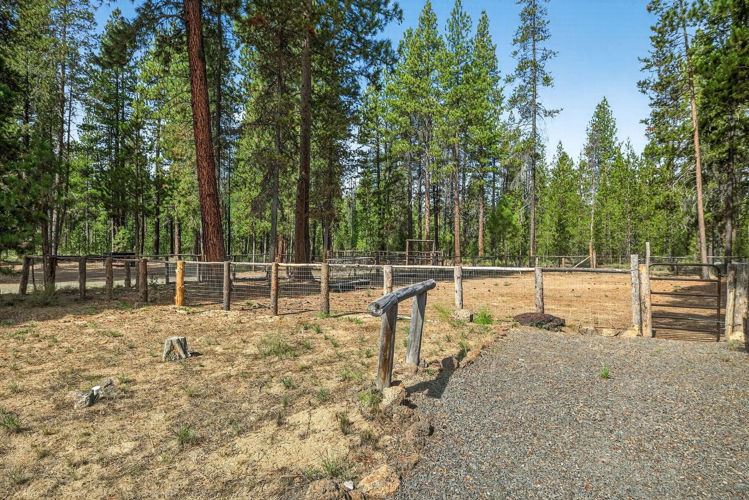 Photo of 15640 Dawn Road 25 of 46