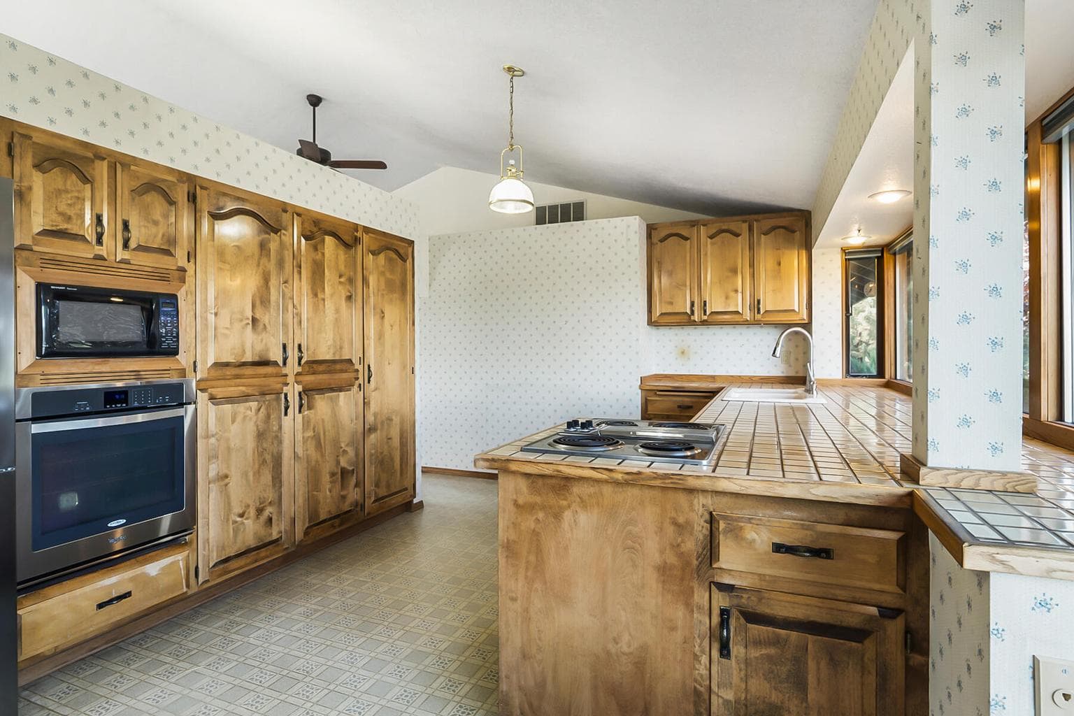 Photo of 64499 McGrath Road 10 of 41