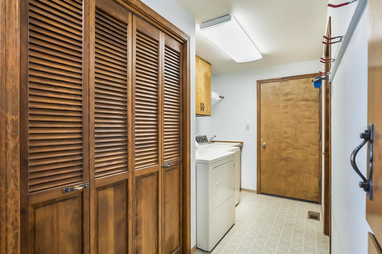 Photo of 64499 McGrath Road 24 of 41