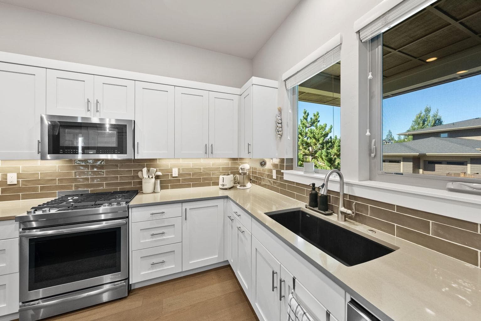 Photo of 1703 NW Fields Street 10 of 36