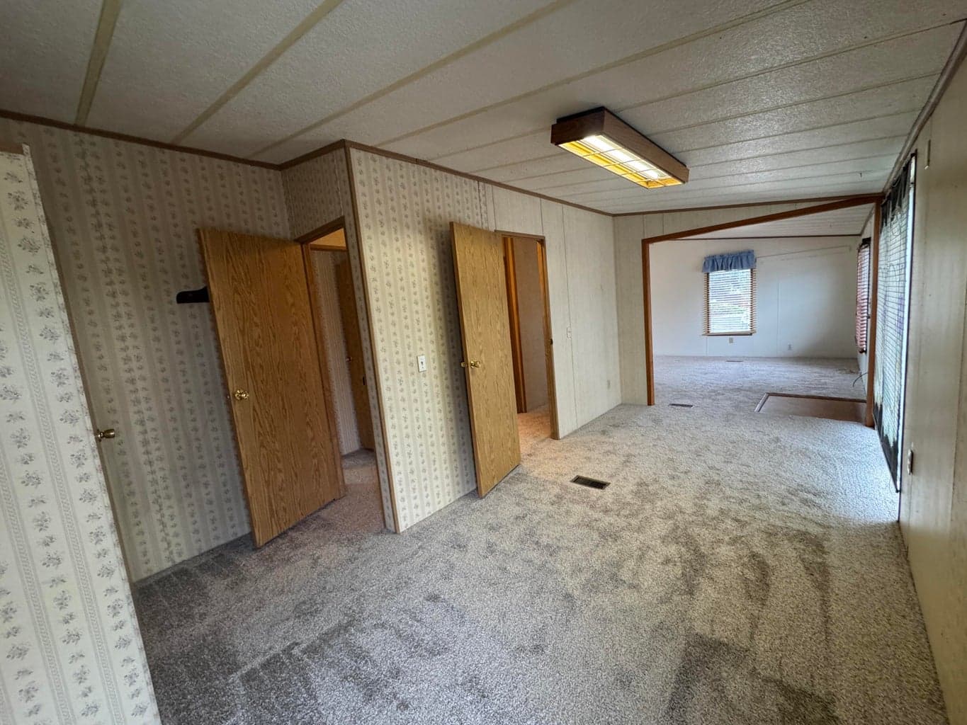 Photo of 2633 SW Obsidian Avenue 11 of 31