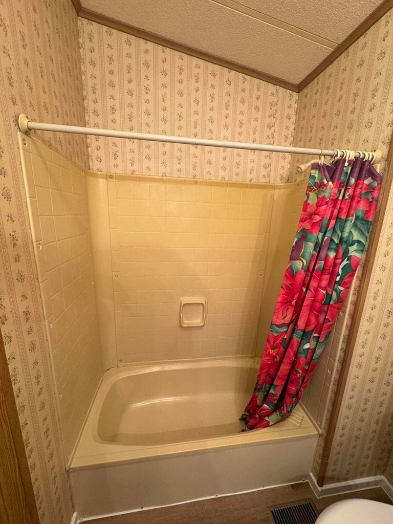 Photo of 2633 SW Obsidian Avenue 21 of 31