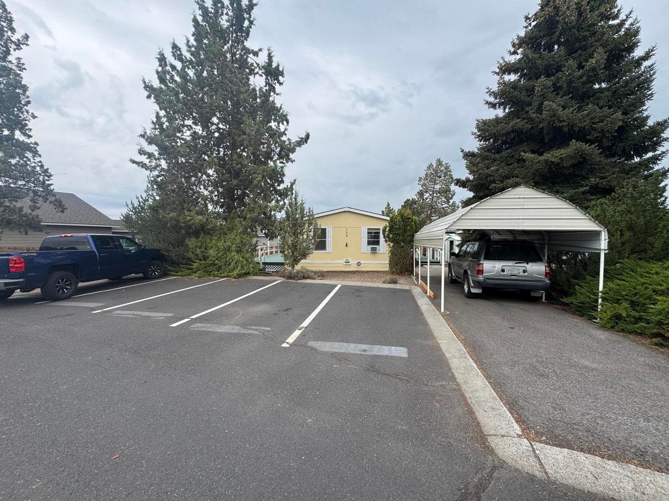 Photo of 2633 SW Obsidian Avenue 29 of 31