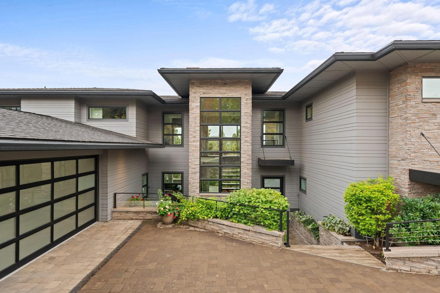 Photo of 3425 Fairway Heights 1 of 79