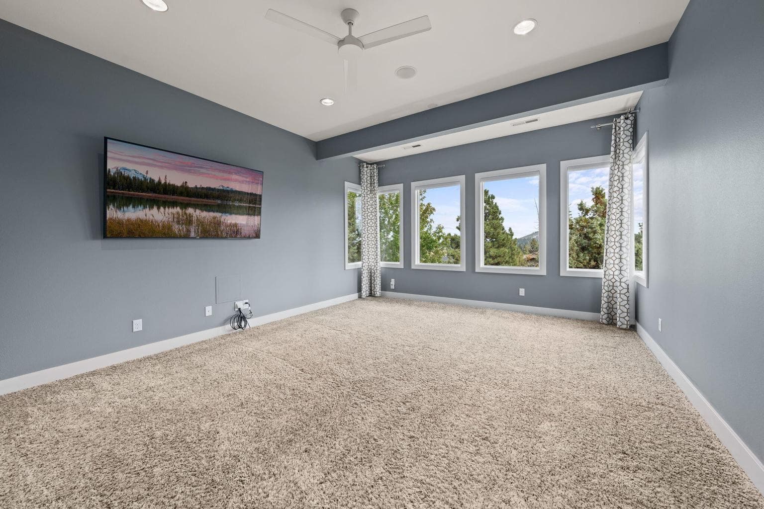 Photo of 3425 NW Fairway Heights Drive 45 of 79