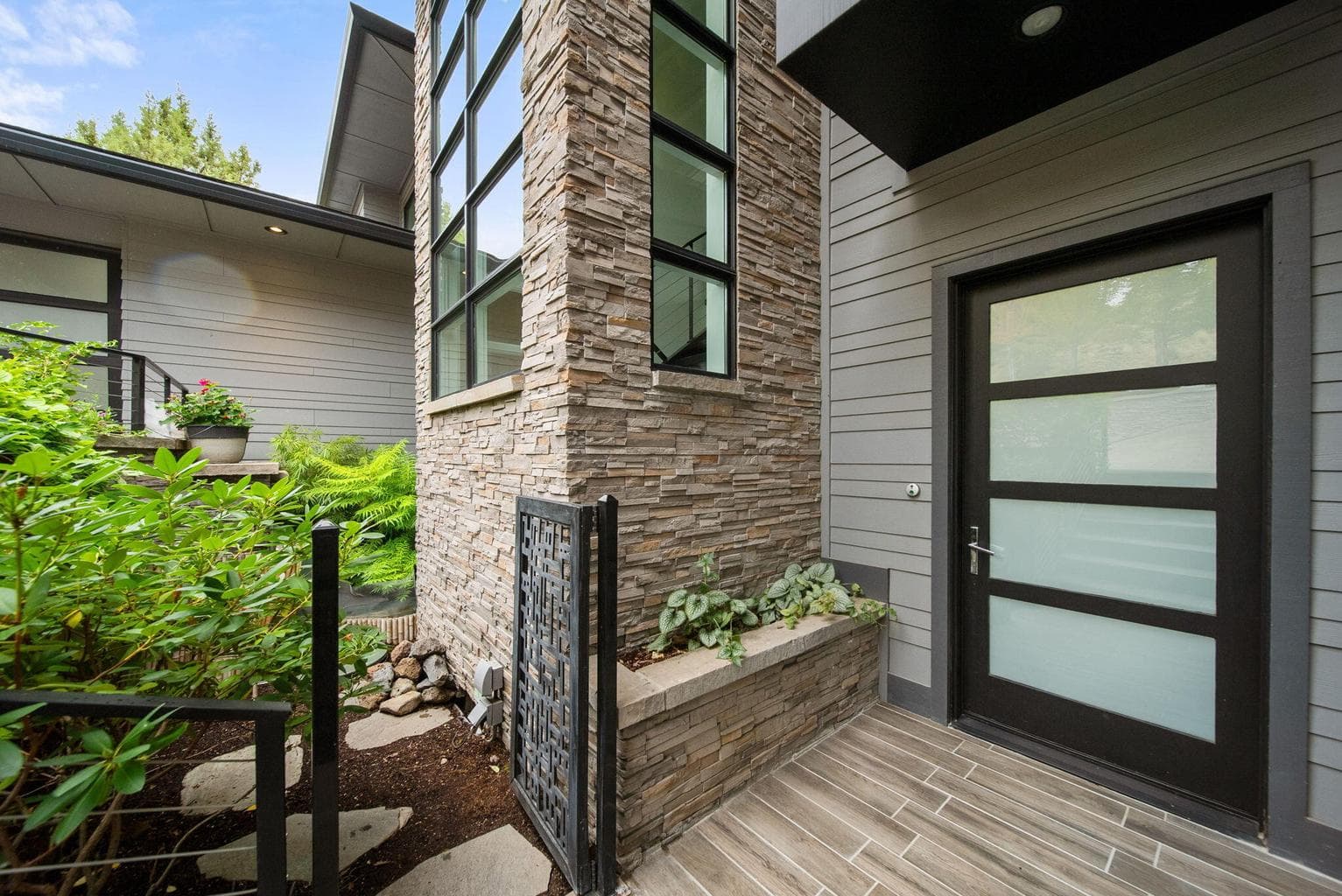 Photo of 3425 NW Fairway Heights Drive 13 of 79