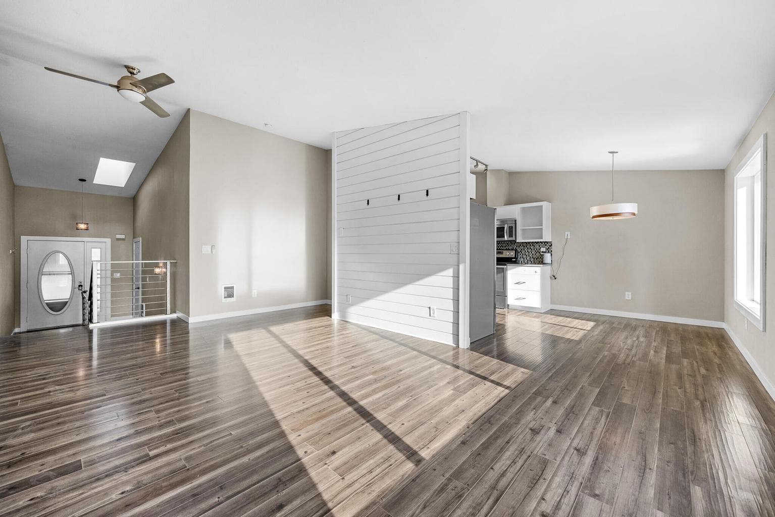 Photo of 980 Centennial 4 of 18