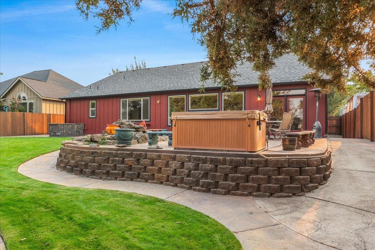 Photo of 2700 NW 19th Street 35 of 48