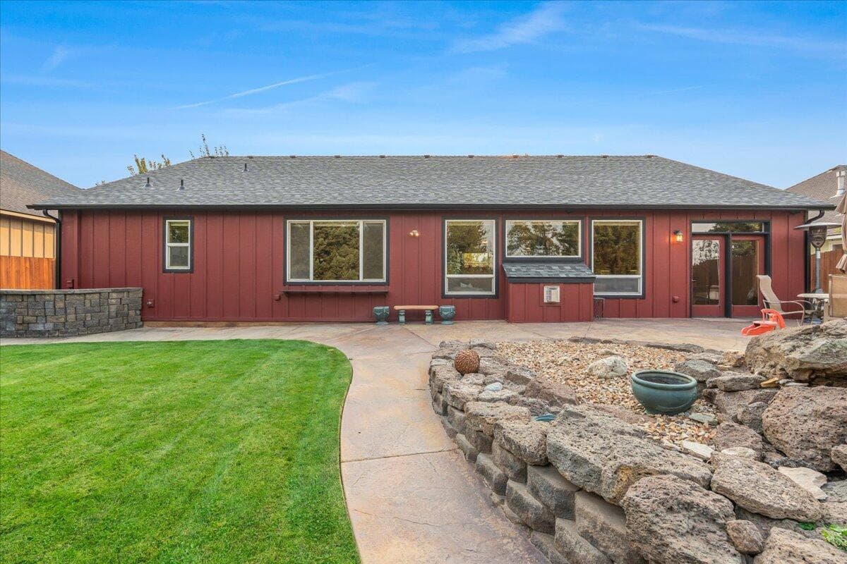 Photo of 2700 NW 19th Street 34 of 48