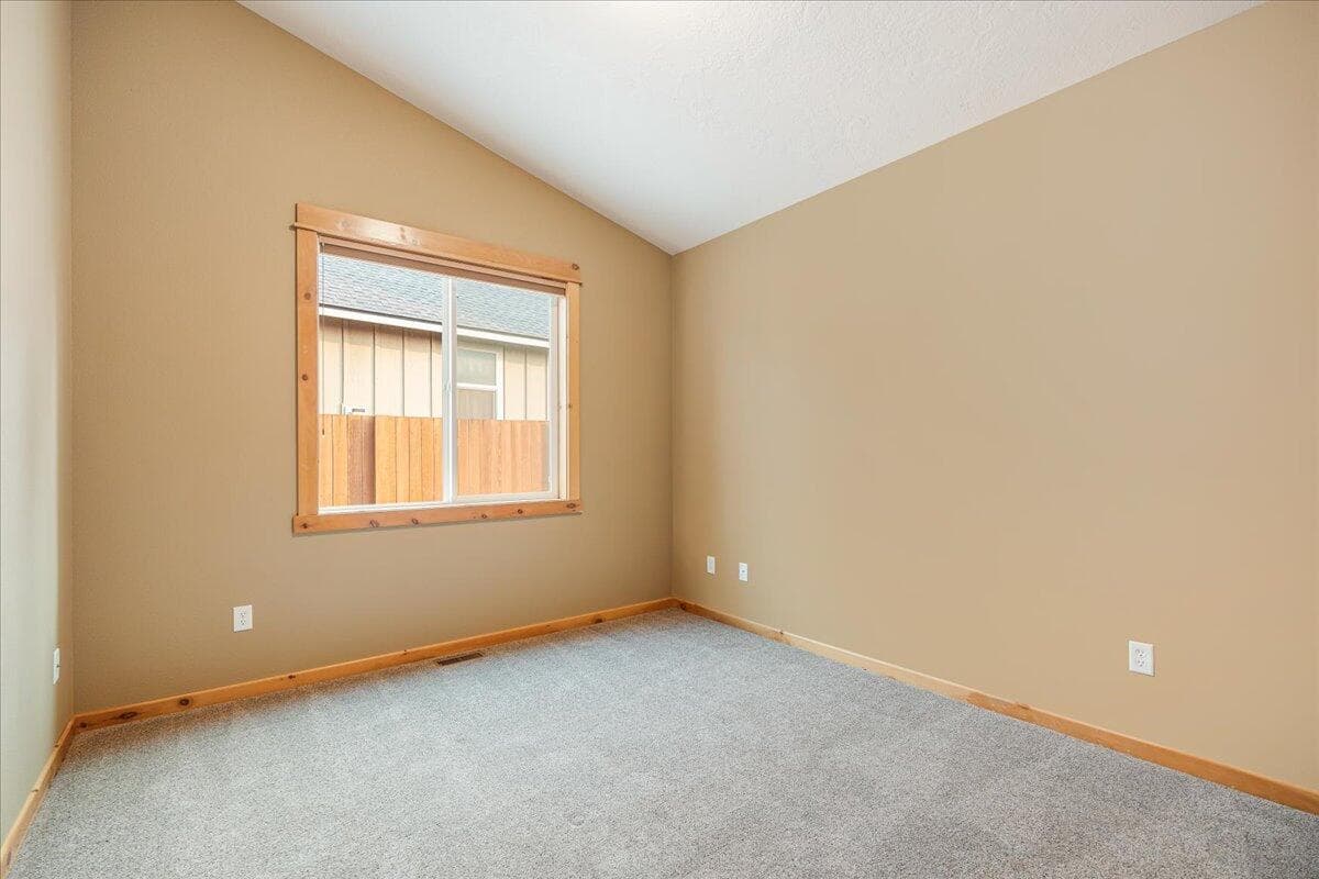 Photo of 2700 NW 19th Street 29 of 48
