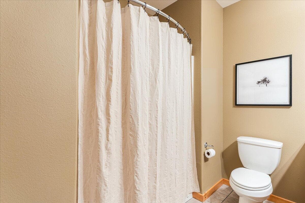 Photo of 2700 NW 19th Street 26 of 48