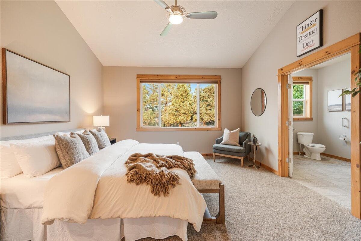 Photo of 2700 19th 5 of 48