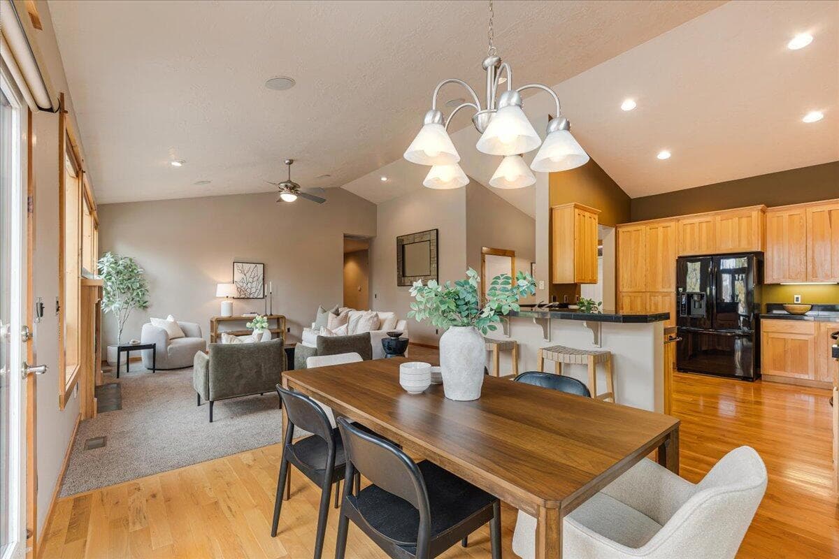 Photo of 2700 NW 19th Street 17 of 48