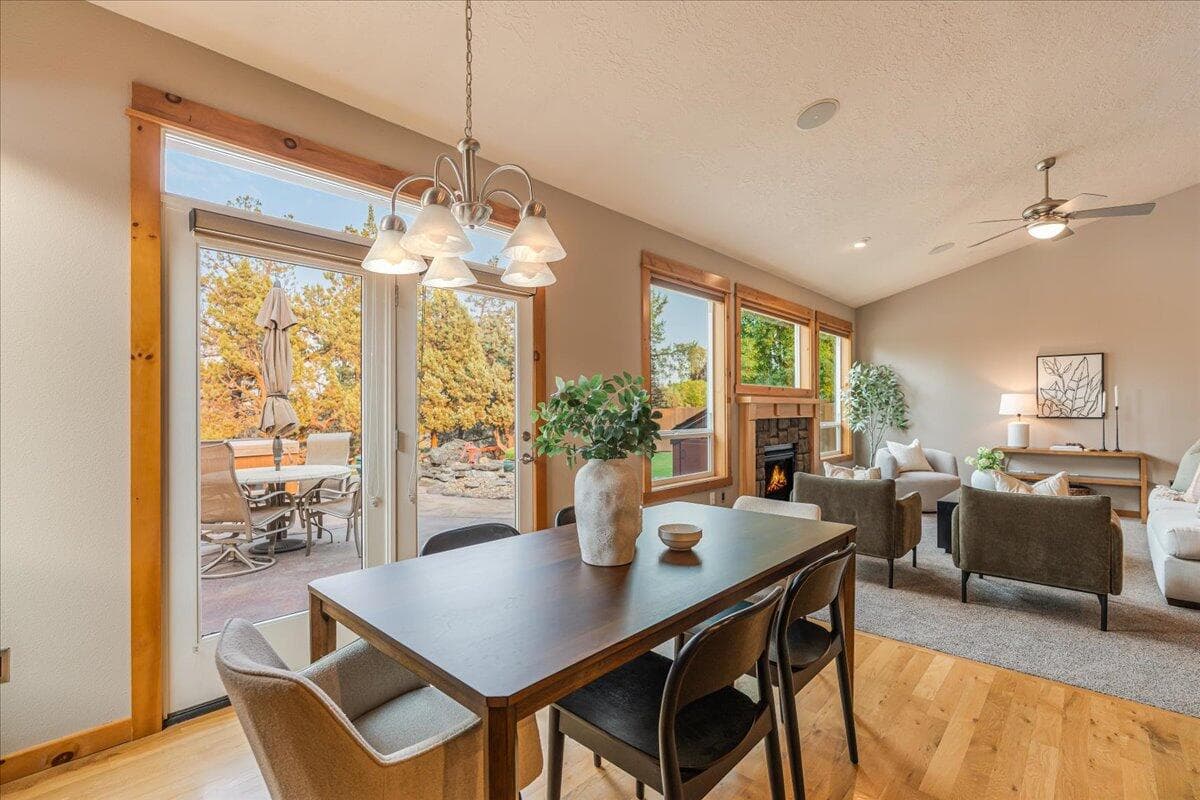 Photo of 2700 19th 4 of 48