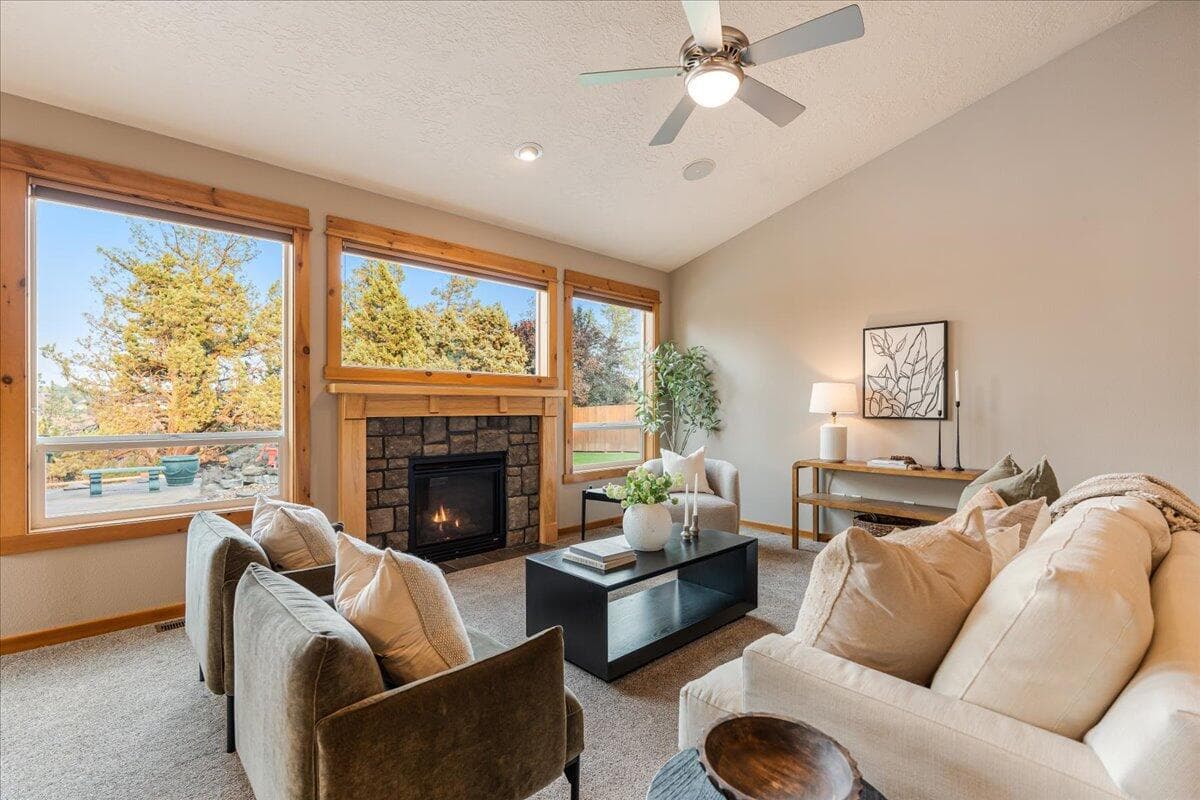 Photo of 2700 19th 3 of 48
