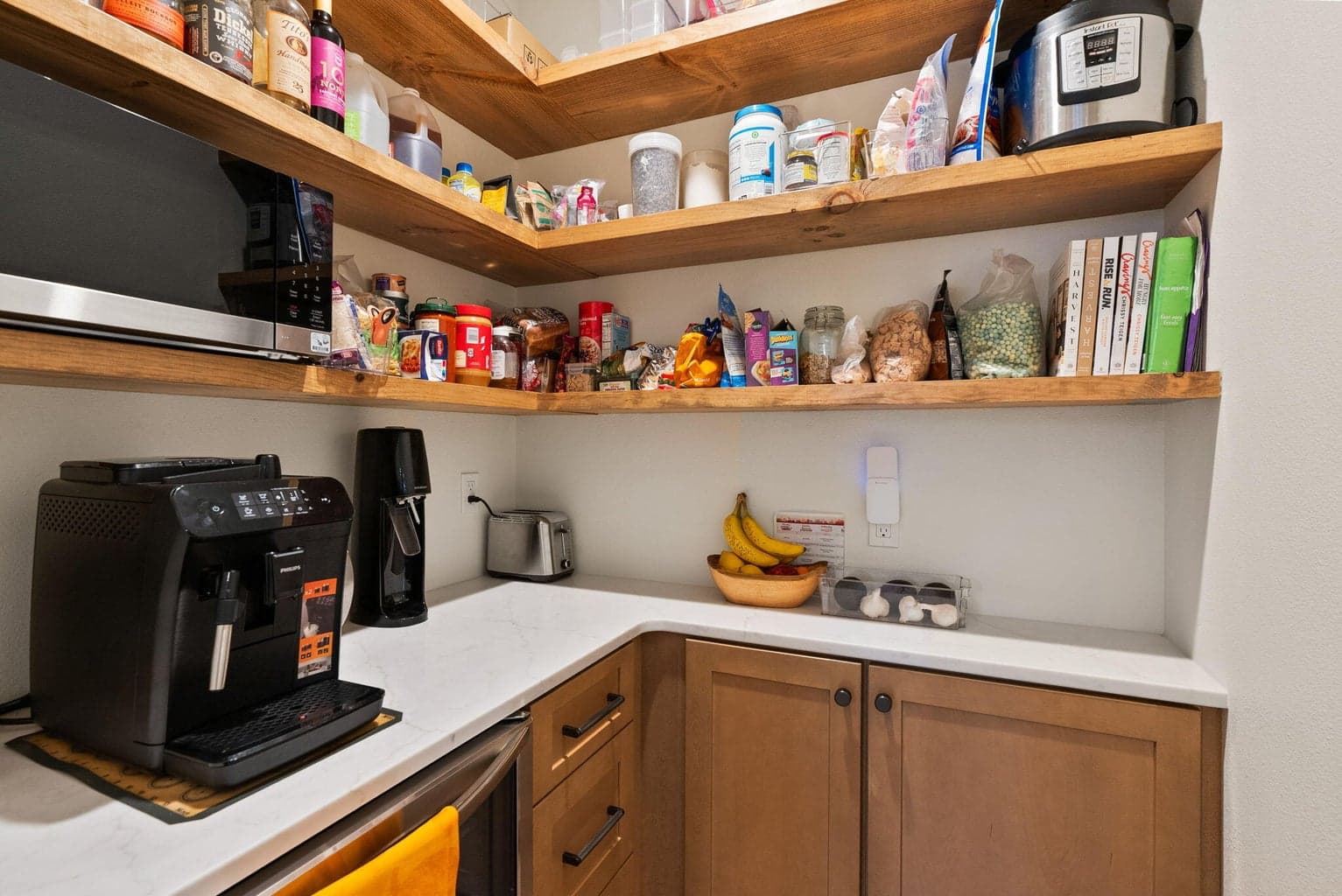 Butler's pantry
