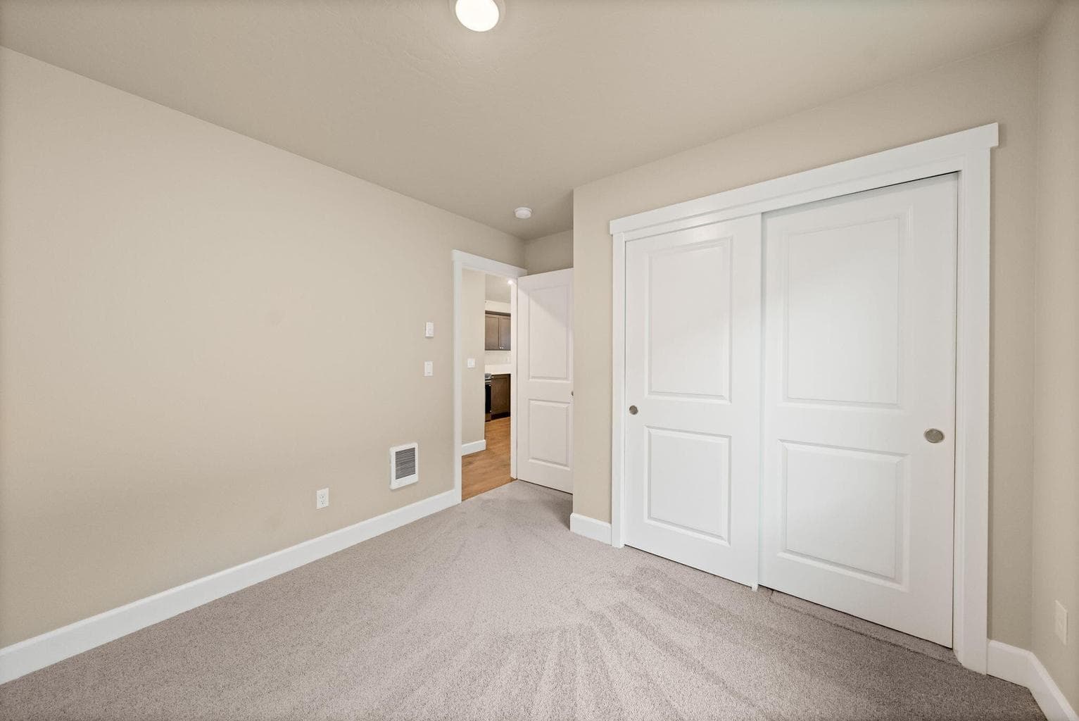 Photo of 4103 SW Obsidian Place 29 of 41