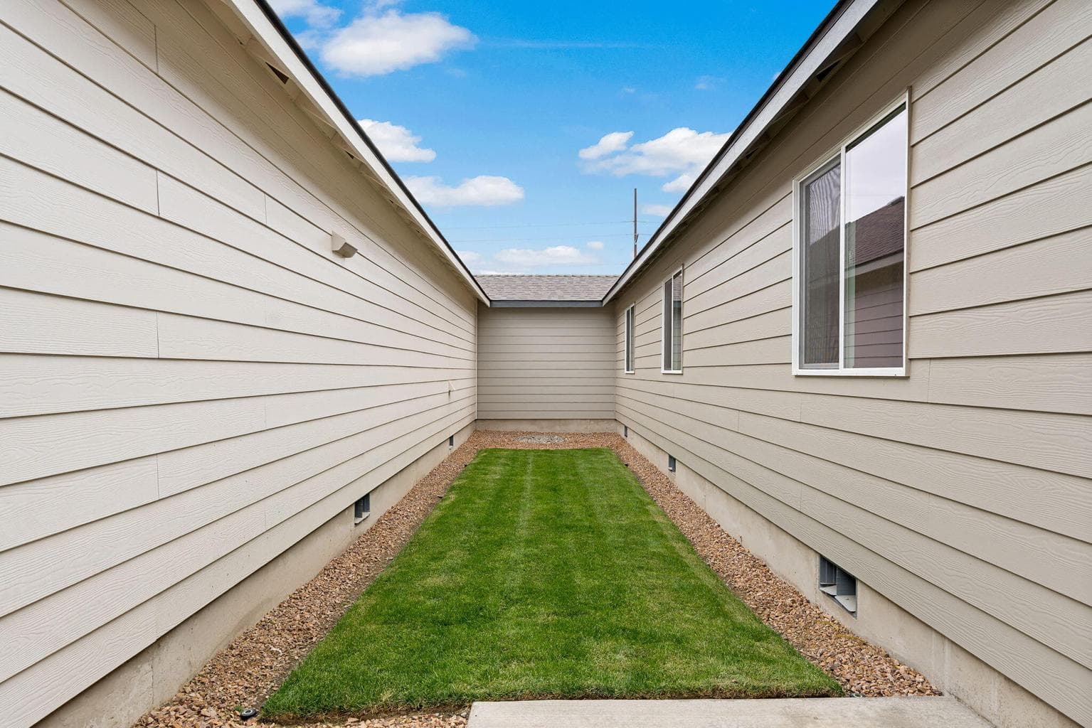 Photo of 4103 SW Obsidian Place 39 of 41