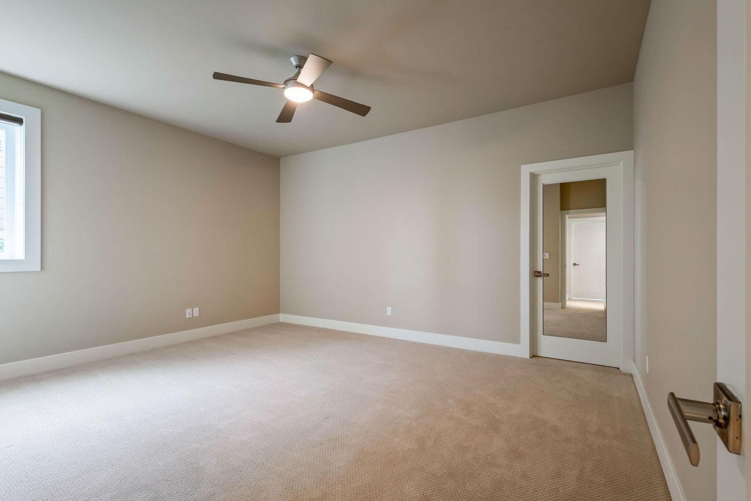 Photo of 897 SW Theater Drive 33 of 33