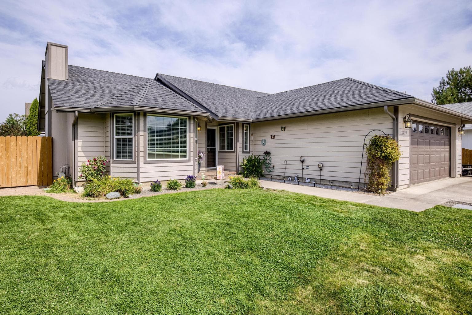 Photo of 2095 NW Jackpine Place 39 of 43