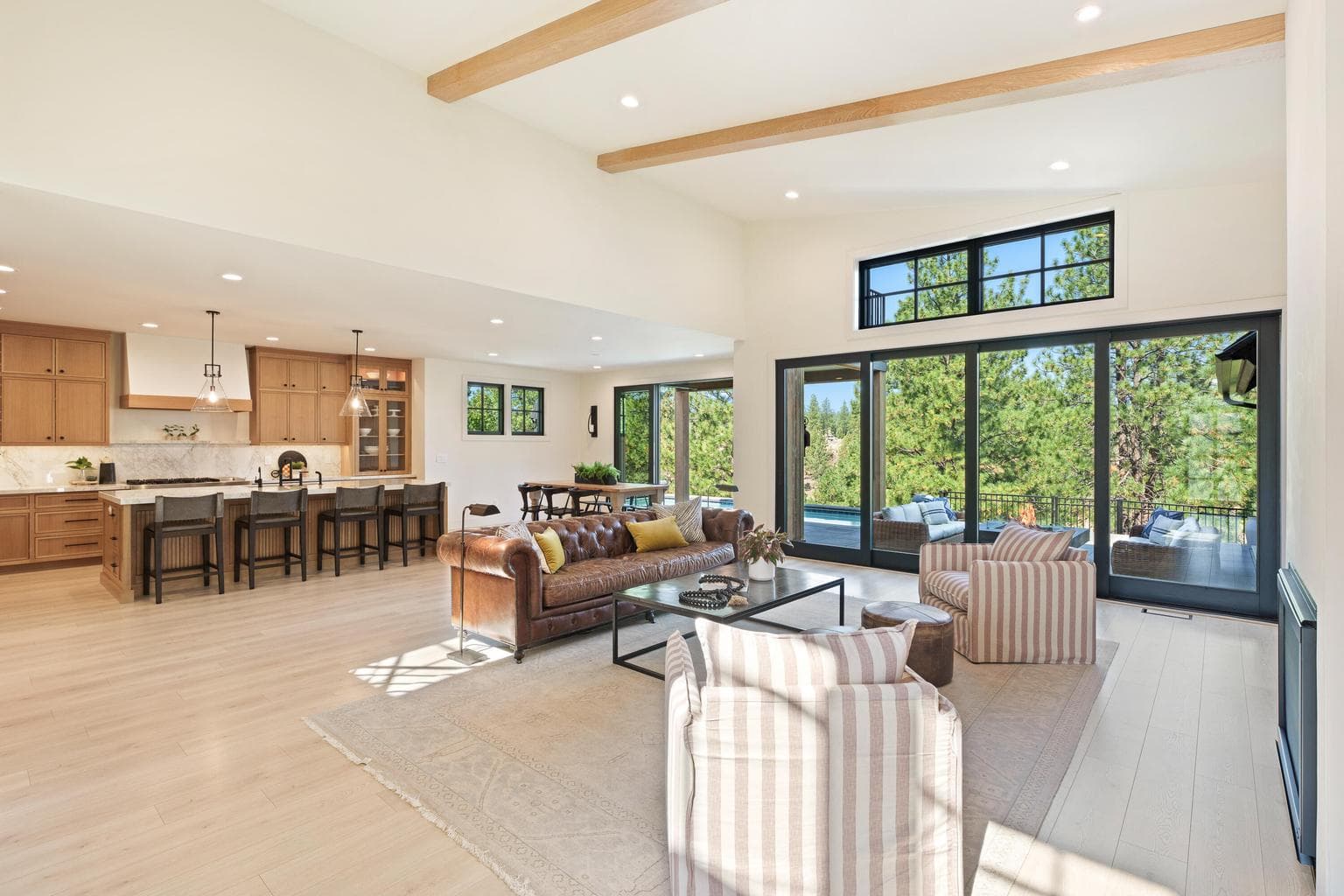Photo of 3018 NW Tharp Avenue 7 of 54