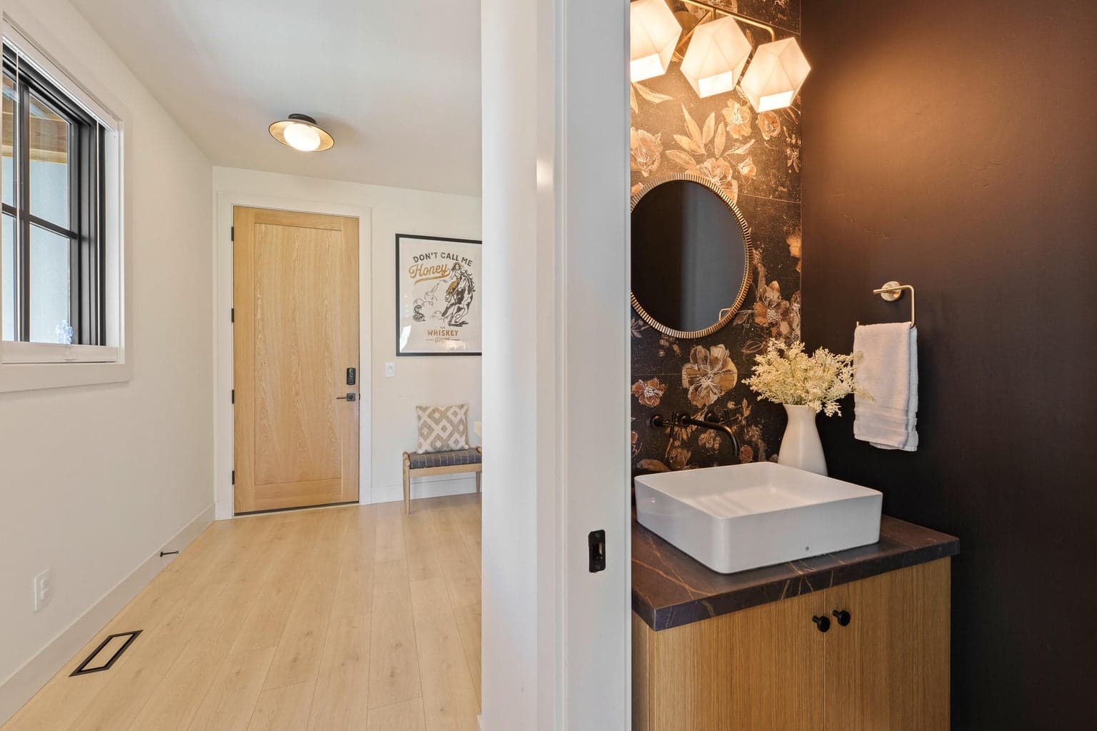 Photo of 3018 NW Tharp Avenue 21 of 54