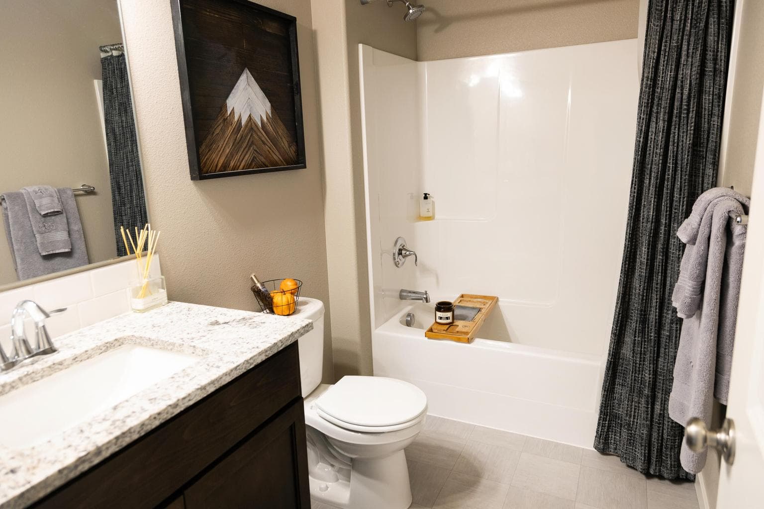 Photo of 2479 NW Teak Place 19 of 23