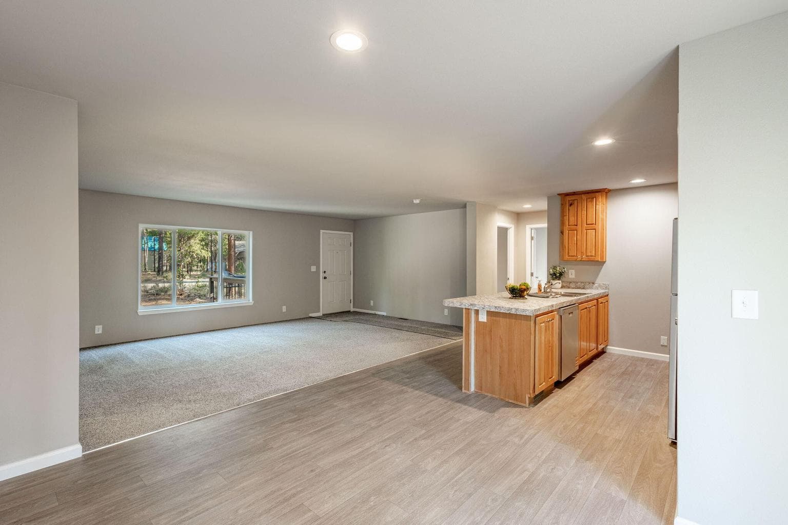 Photo of 15387 Bear Street 7 of 31