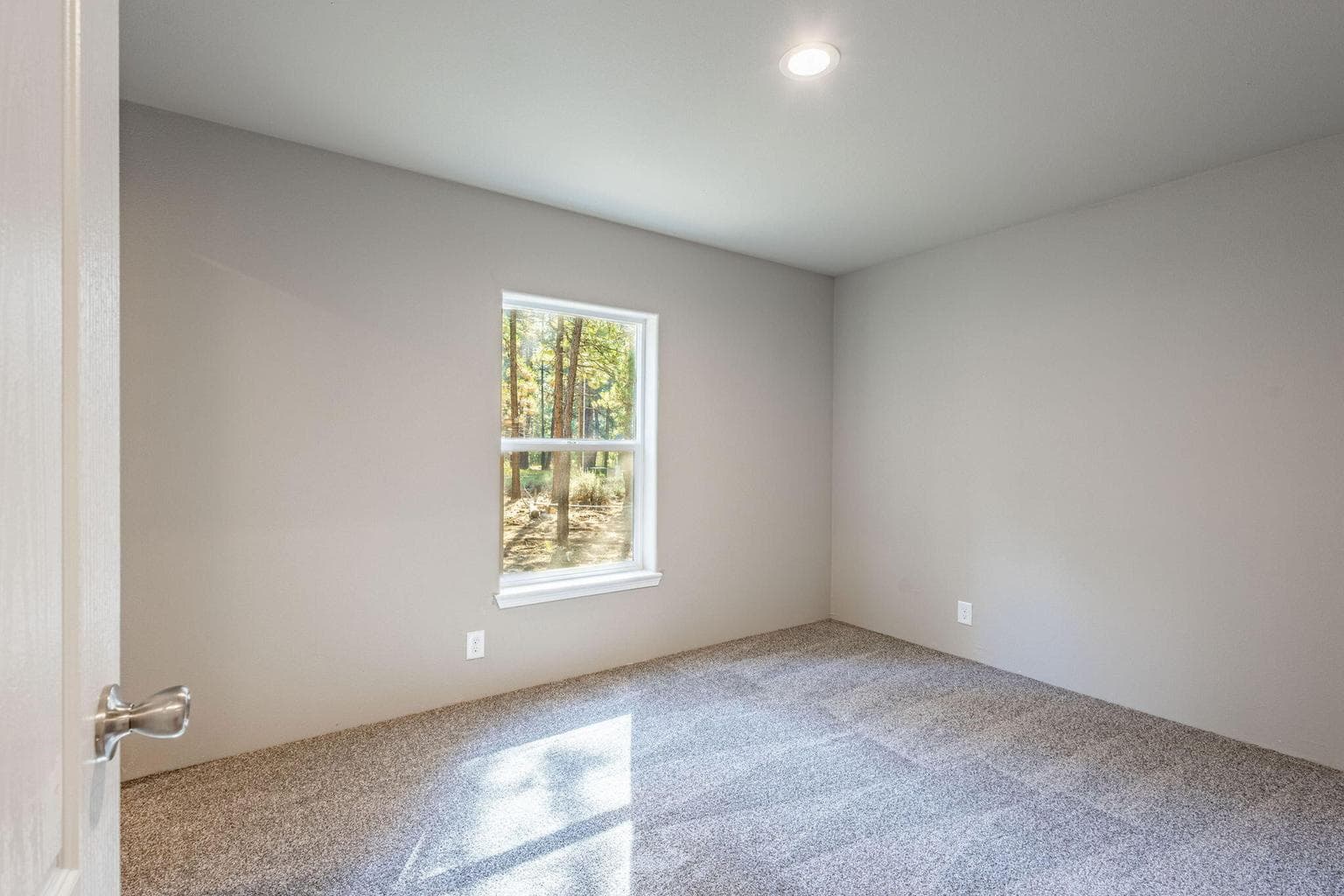 Photo of 15387 Bear Street 16 of 31