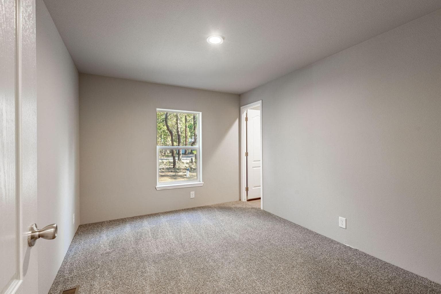 Photo of 15387 Bear Street 19 of 31