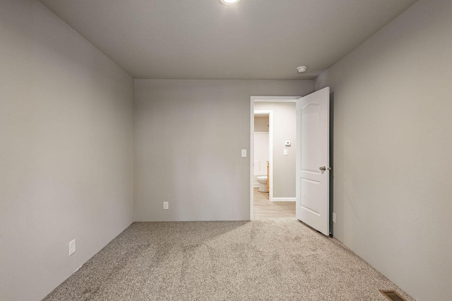 Photo of 15387 Bear Street 20 of 31
