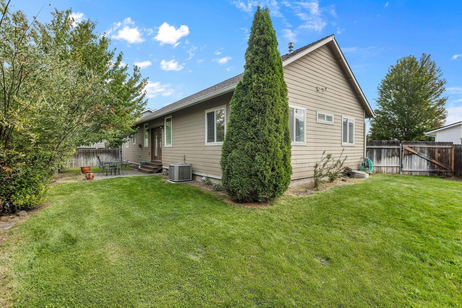 Photo of 1465 NW 19th Court 22 of 23