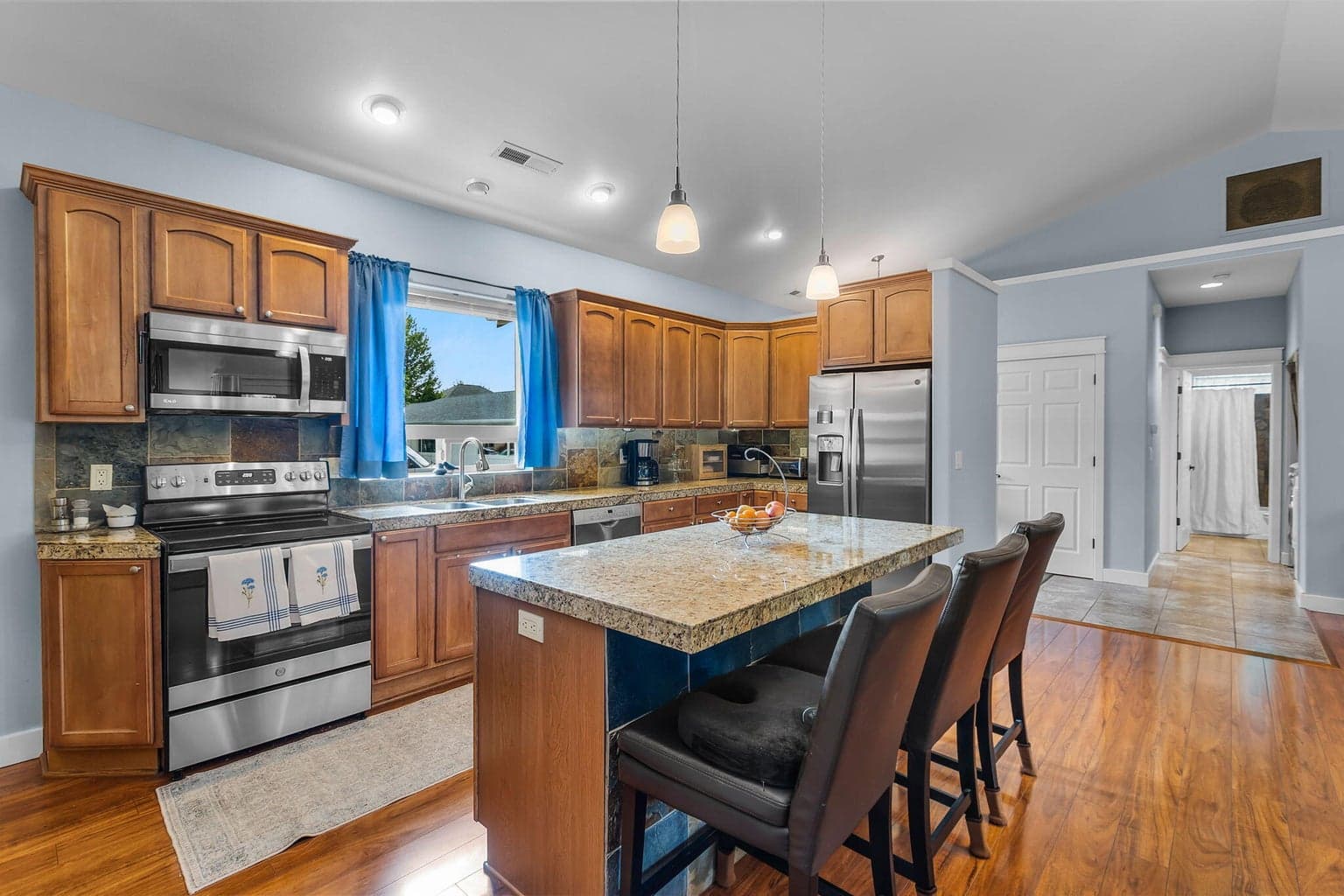 Photo of 1465 NW 19th Court 8 of 23