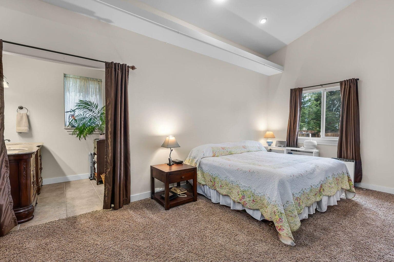 Photo of 1465 NW 19th Court 10 of 23