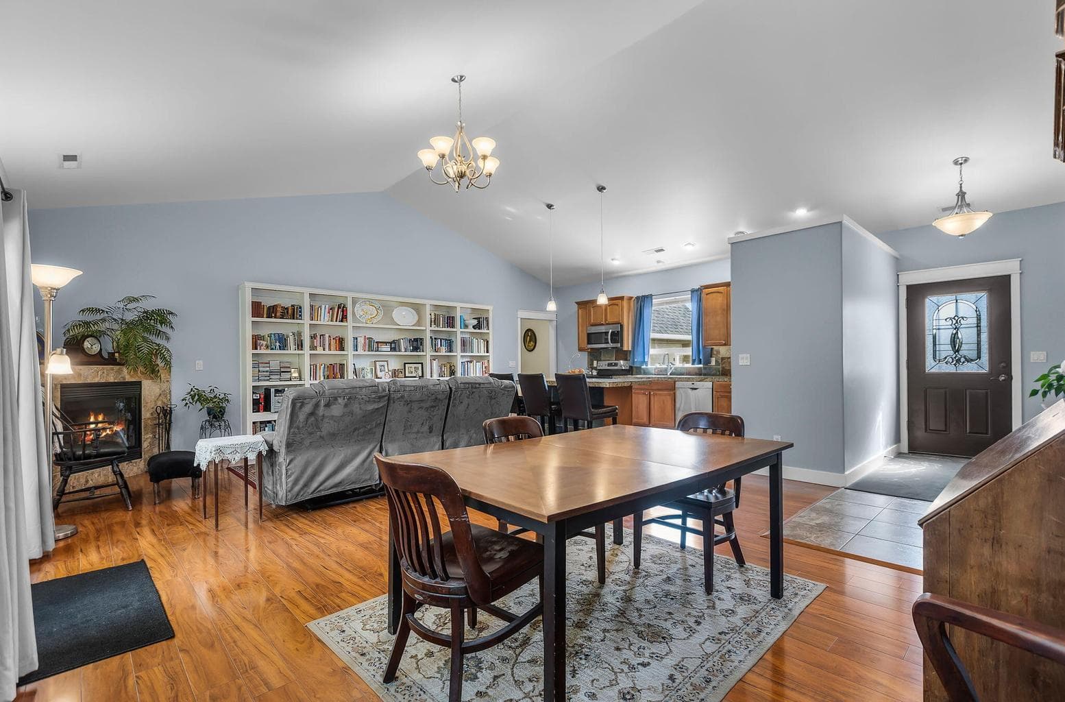 Photo of 1465 NW 19th Court 6 of 23