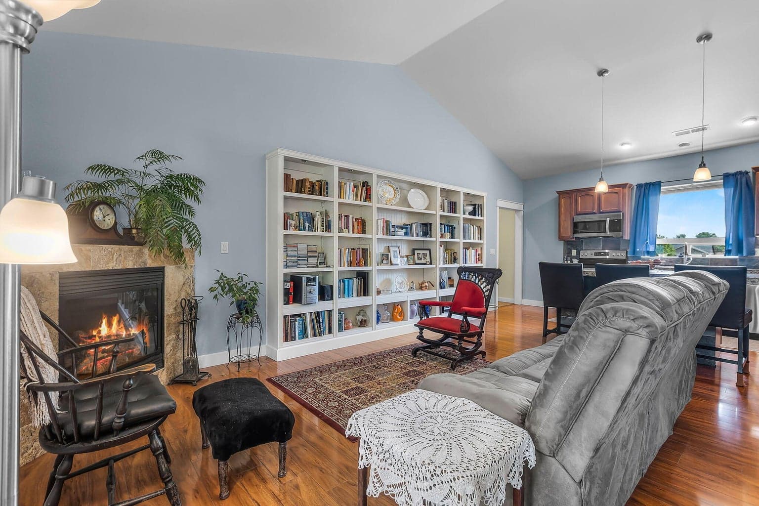 Photo of 1465 19th 4 of 23