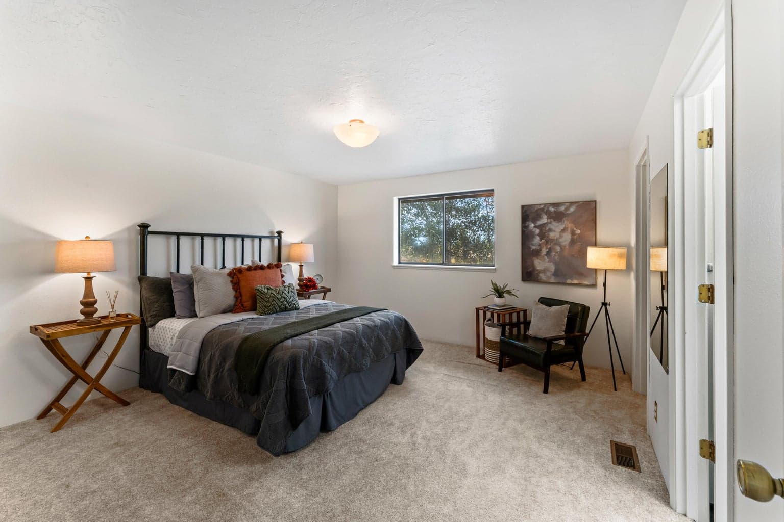 Primary Ensuite with Walk-In Closet