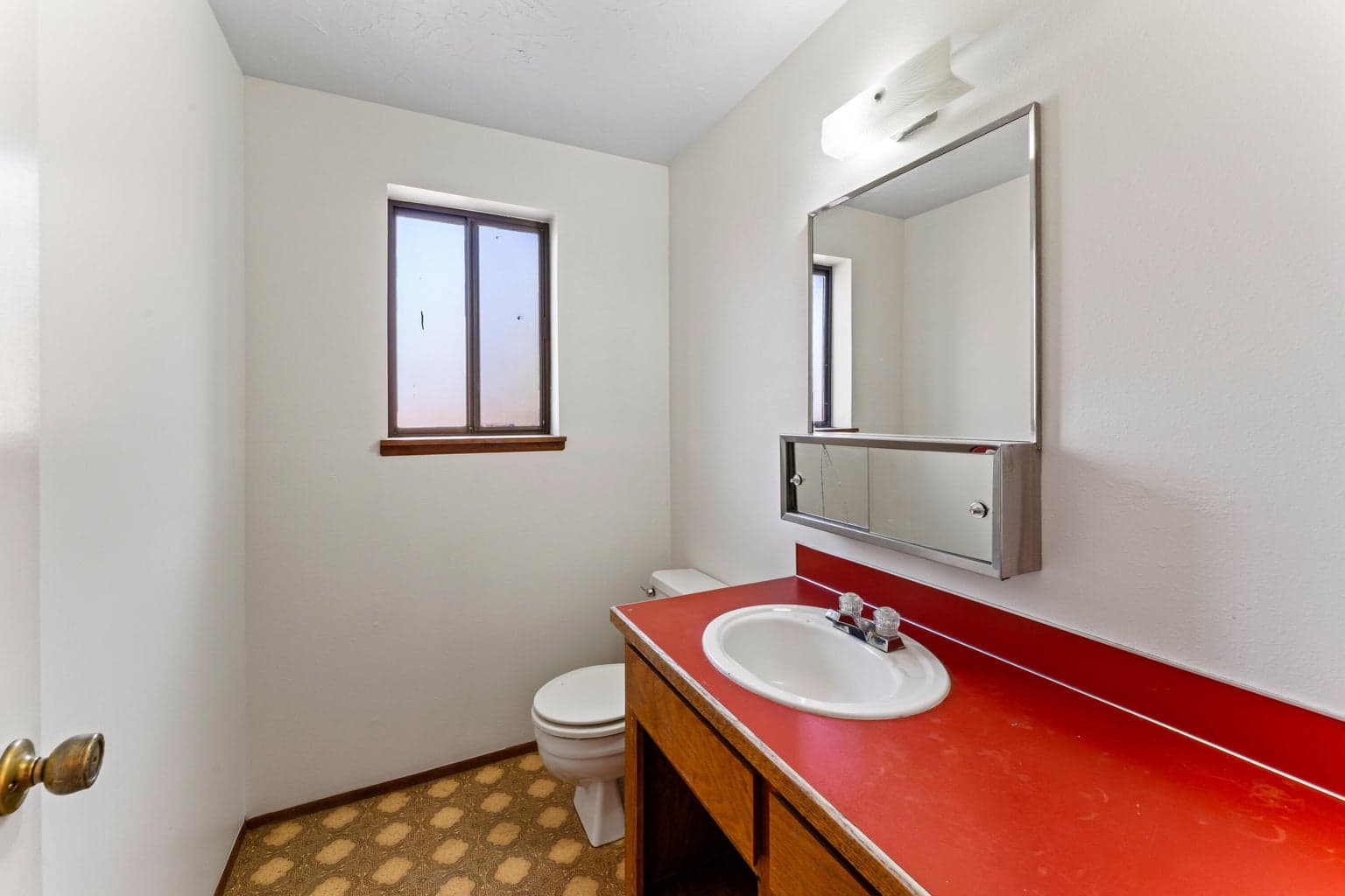 1/2 Bath off Laundry Room
