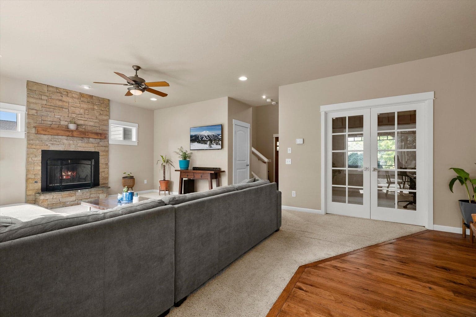 Photo of 20663 NE Sierra Drive 11 of 42