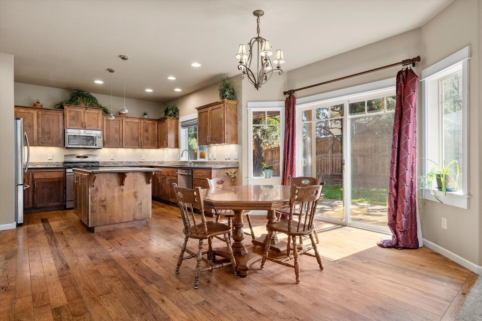 Photo of 20663 NE Sierra Drive 14 of 42