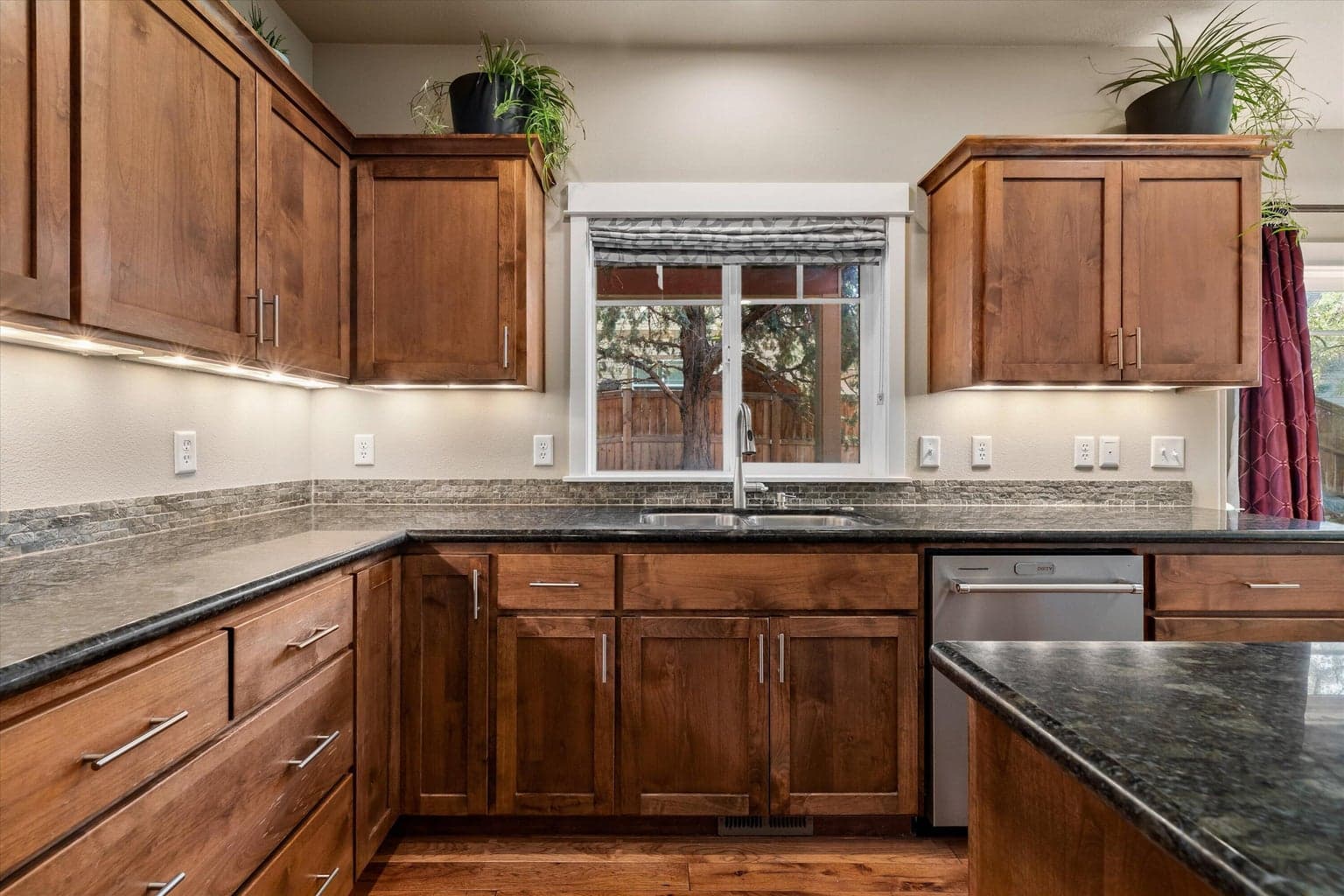 Photo of 20663 NE Sierra Drive 18 of 42