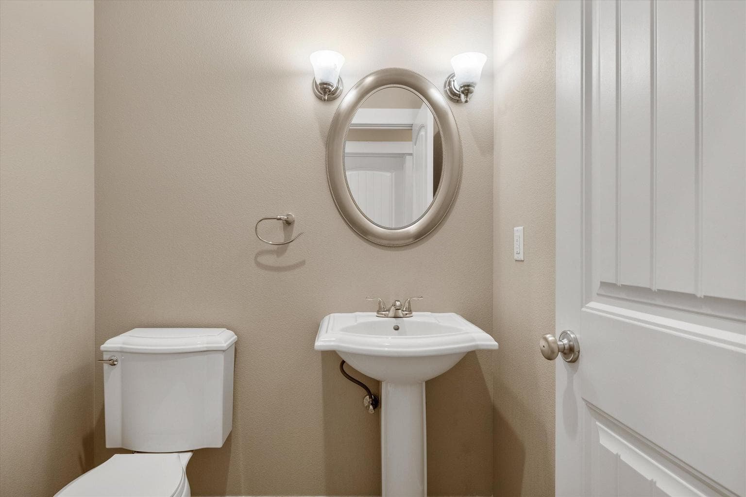 Photo of 20663 NE Sierra Drive 21 of 42