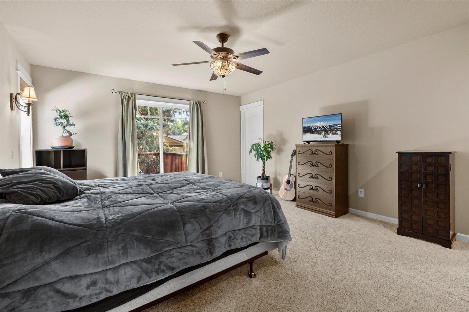Photo of 20663 NE Sierra Drive 25 of 42