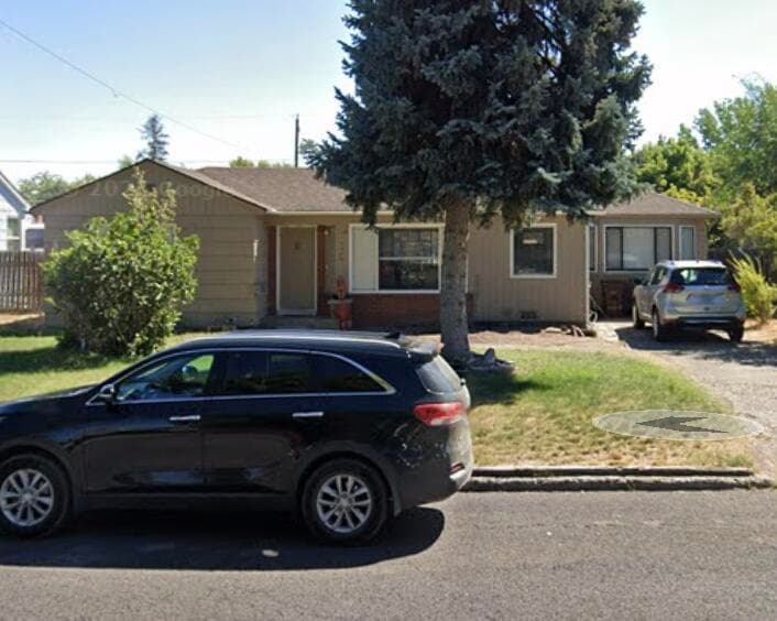 Photo of 726 Lookout 1 of 1