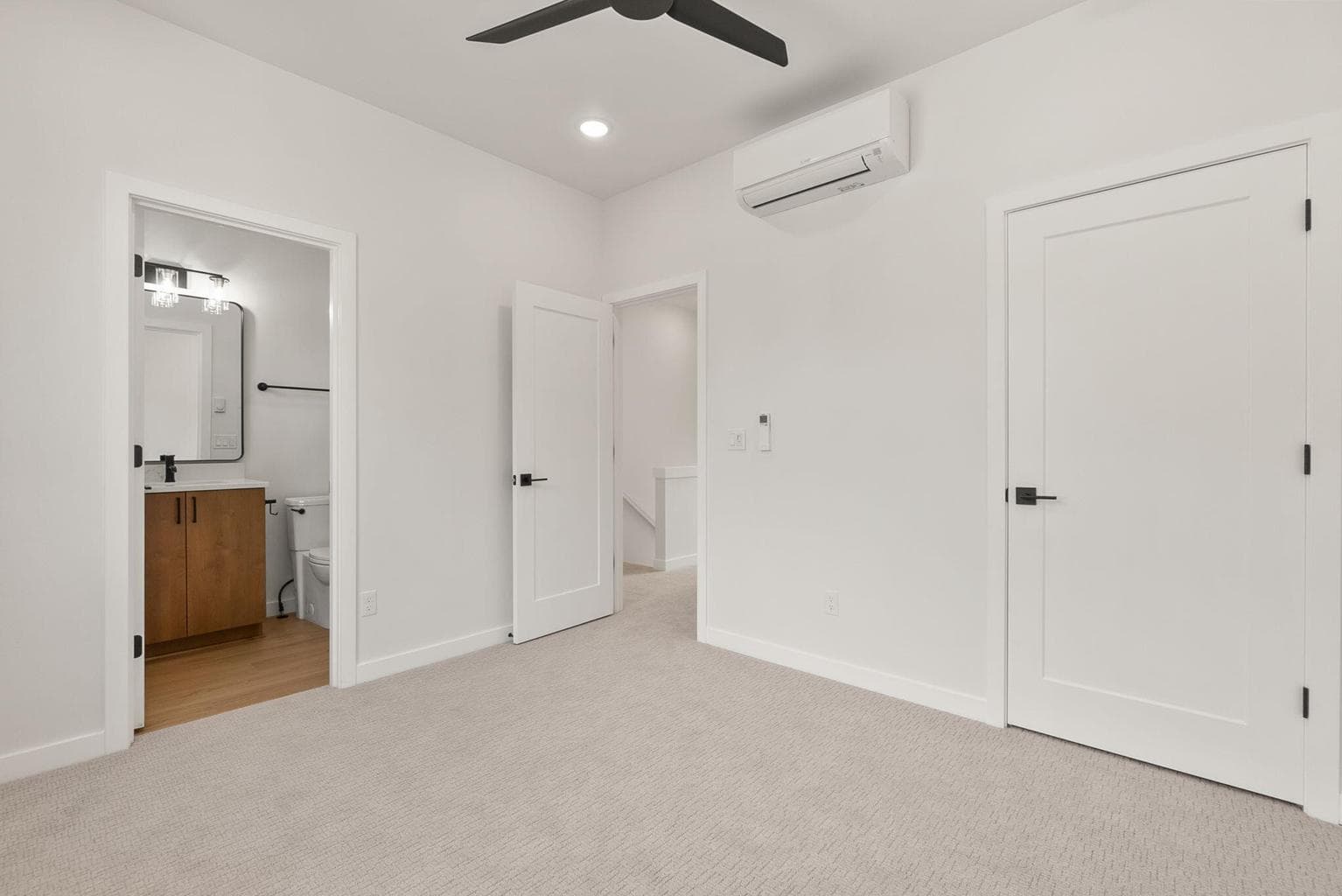 Photo of 127 NW Broadway Street 13 of 39