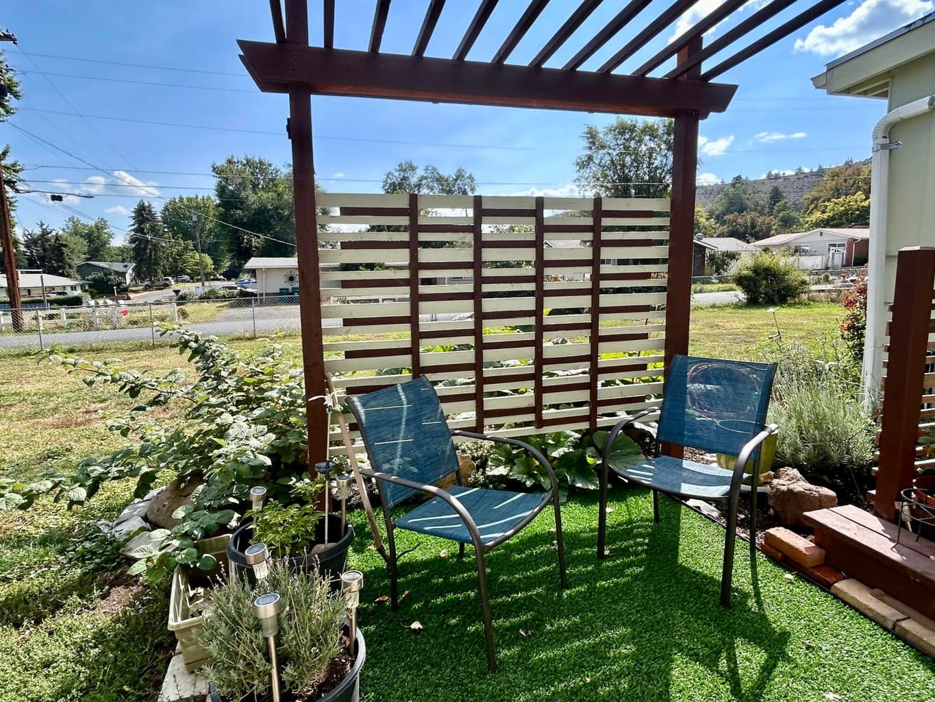 Photo of 2400 Redwood 4 of 40