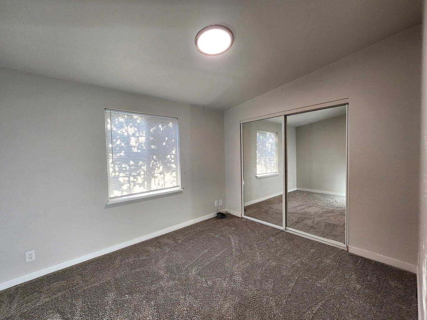 Secondary bedroom