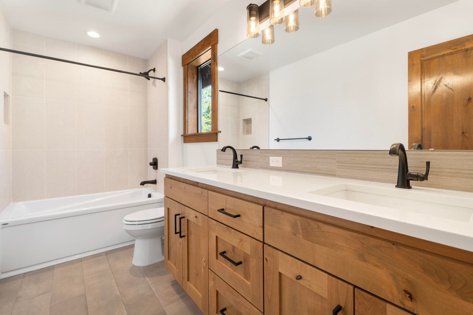 Upper Bathroom