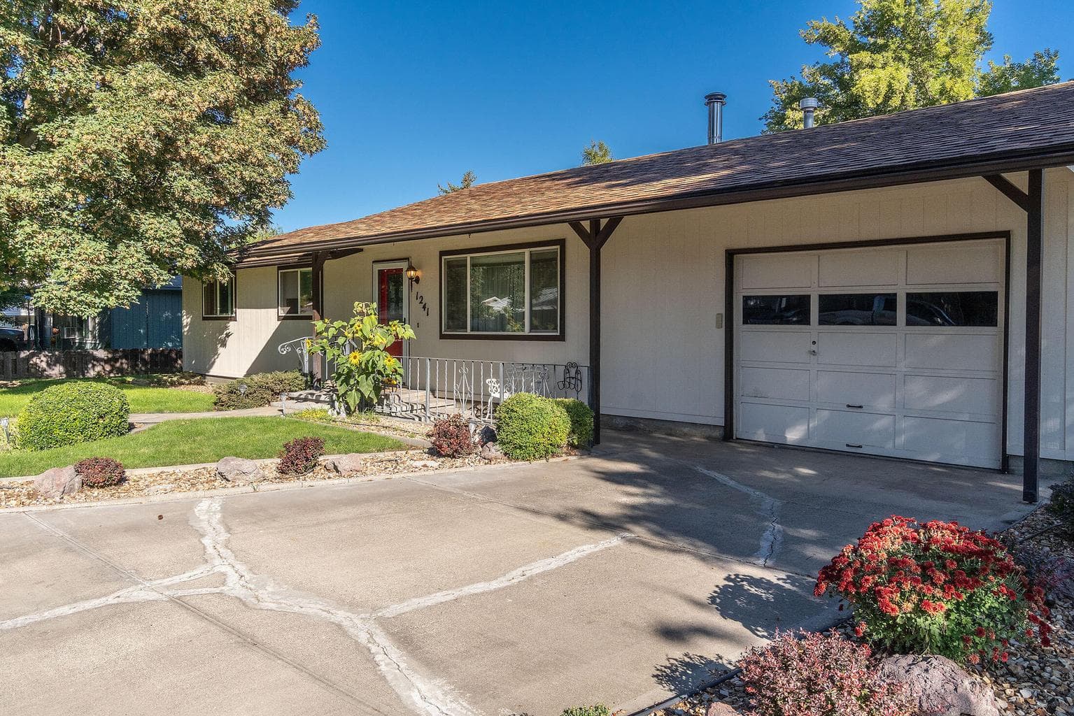 Photo of 1241 7th 4 of 20