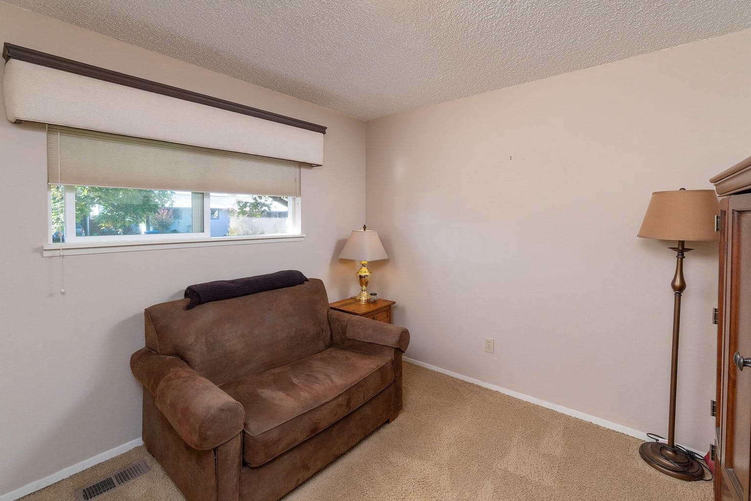 Photo of 1241 SE 7th Street 10 of 20